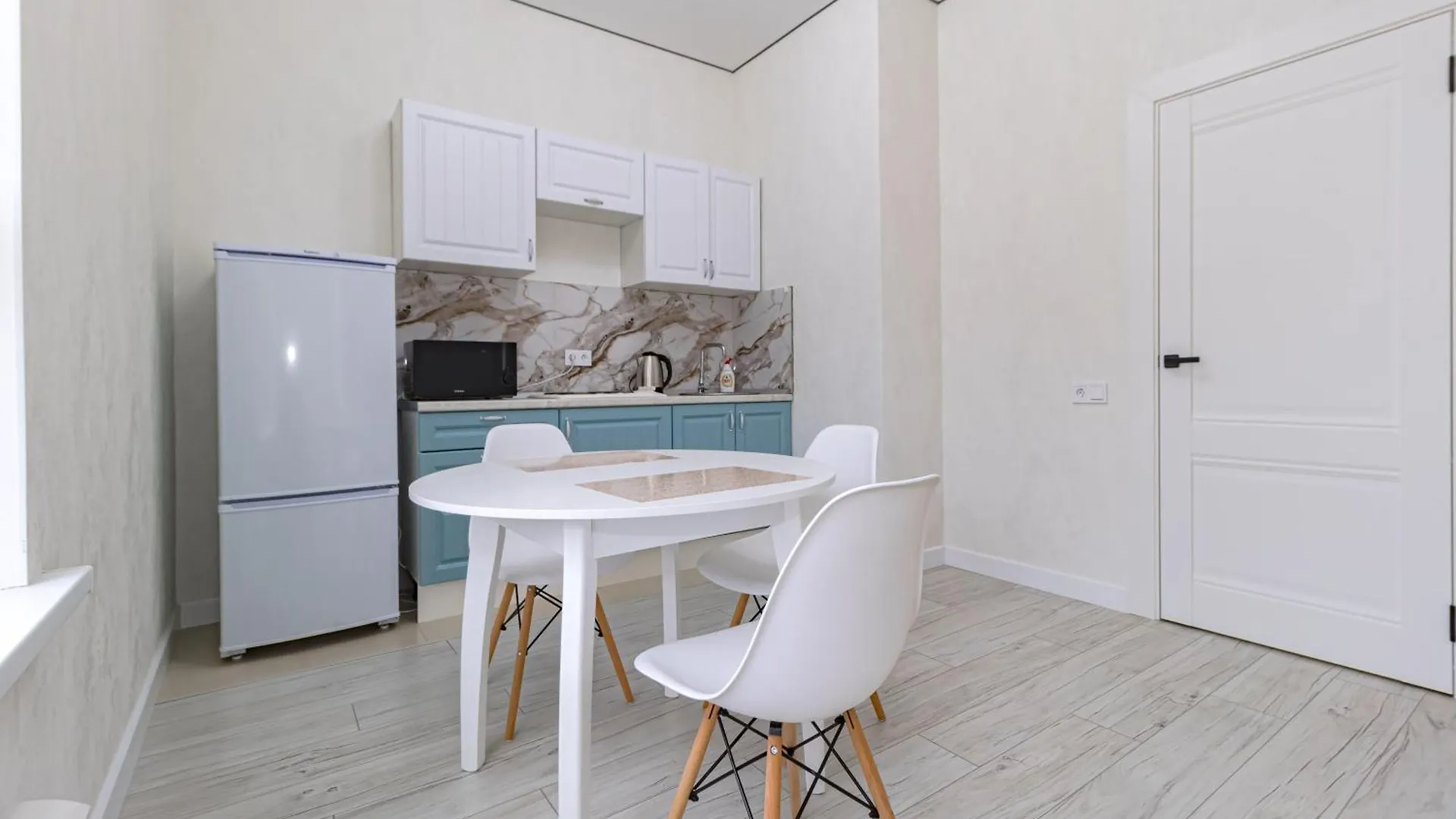 Apple City Apartments -161 Akmola 0*,